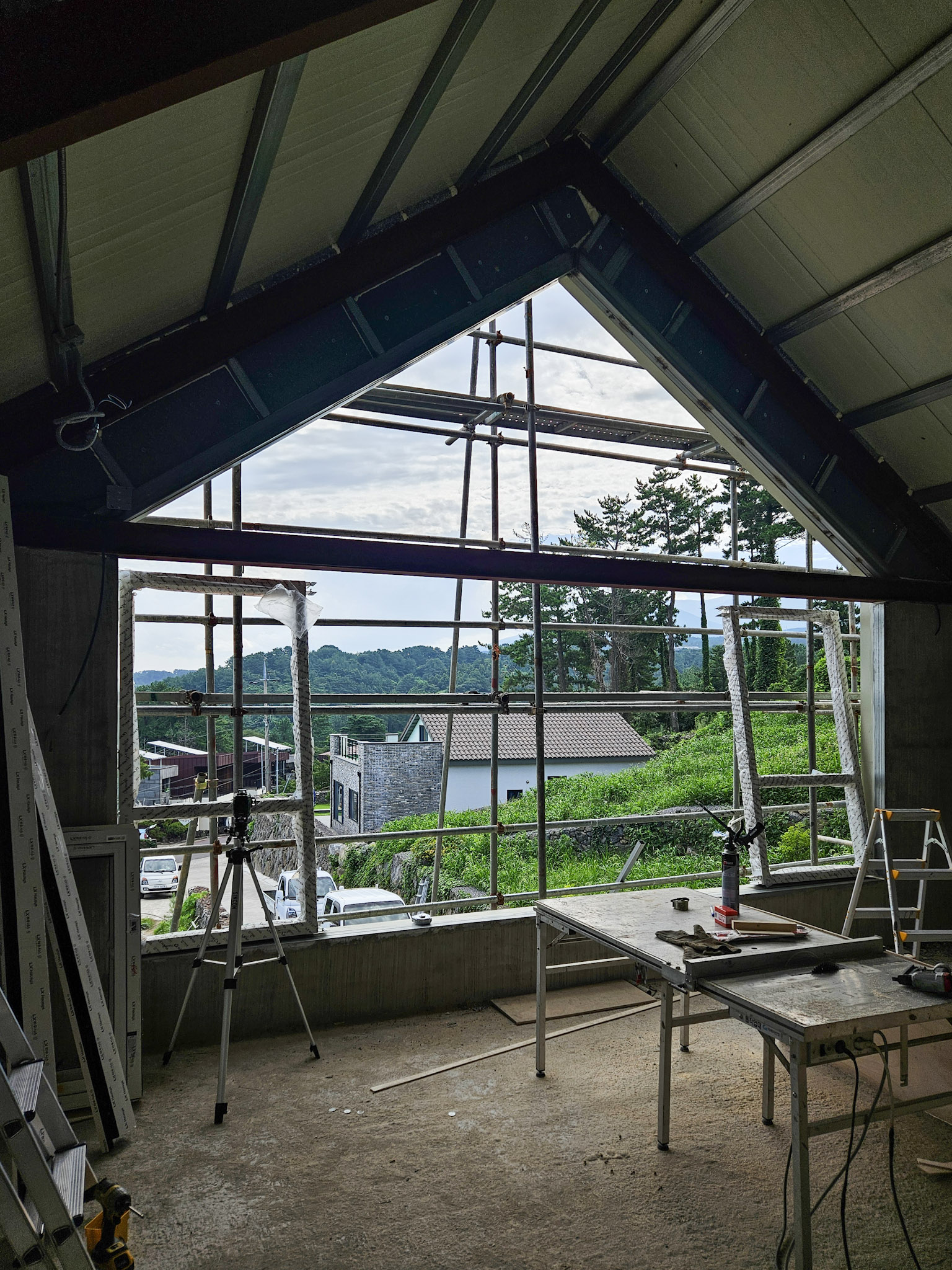HOUSE / 신축